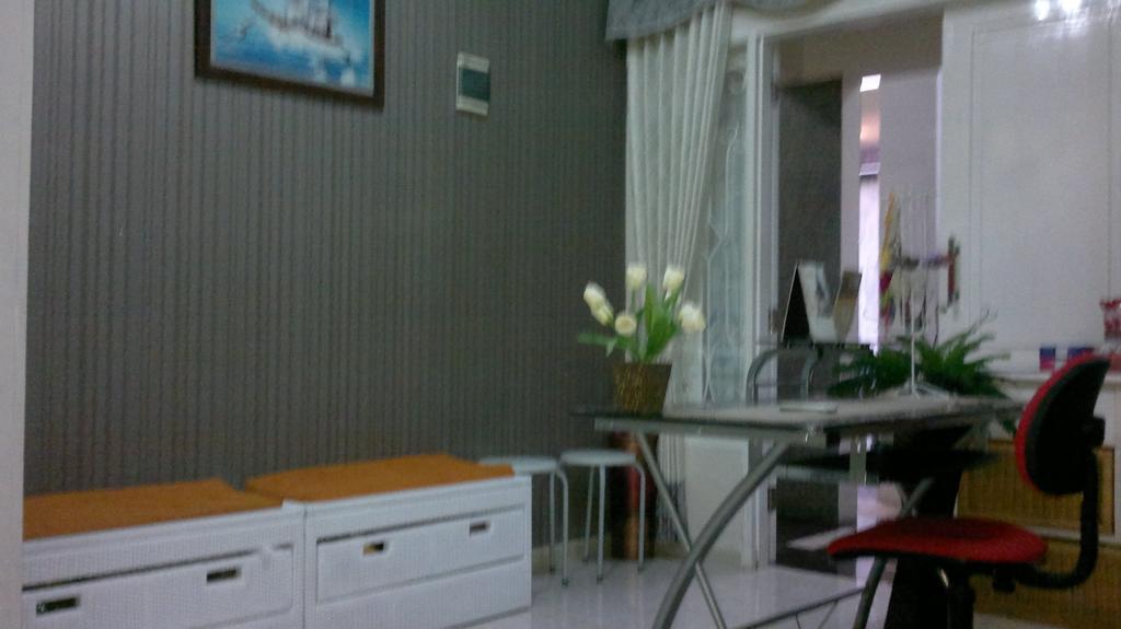Griya Nelwan Guest House Malang Exteriér fotografie