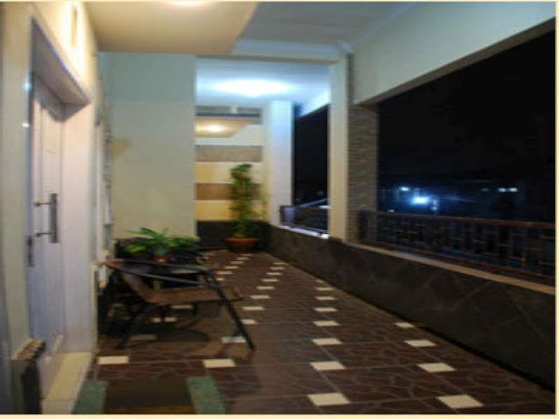 Griya Nelwan Guest House Malang Exteriér fotografie